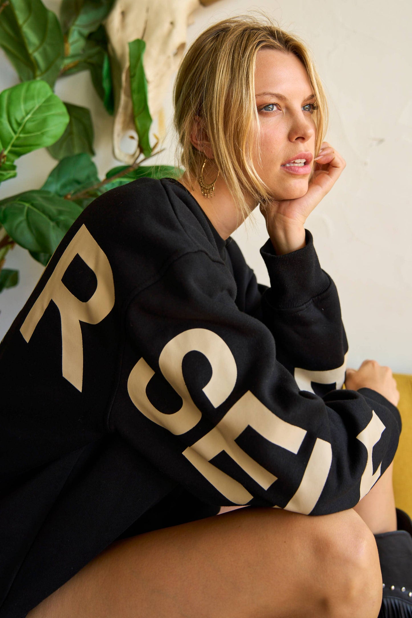 
                  
                    Be Yourself Love Yourself Printed Oversized Sweatshirt: BLACK / M
                  
                