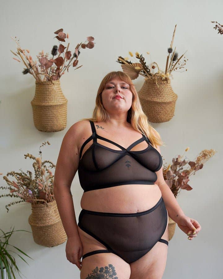 
                  
                    Mesh Livi Thong: Black
                  
                