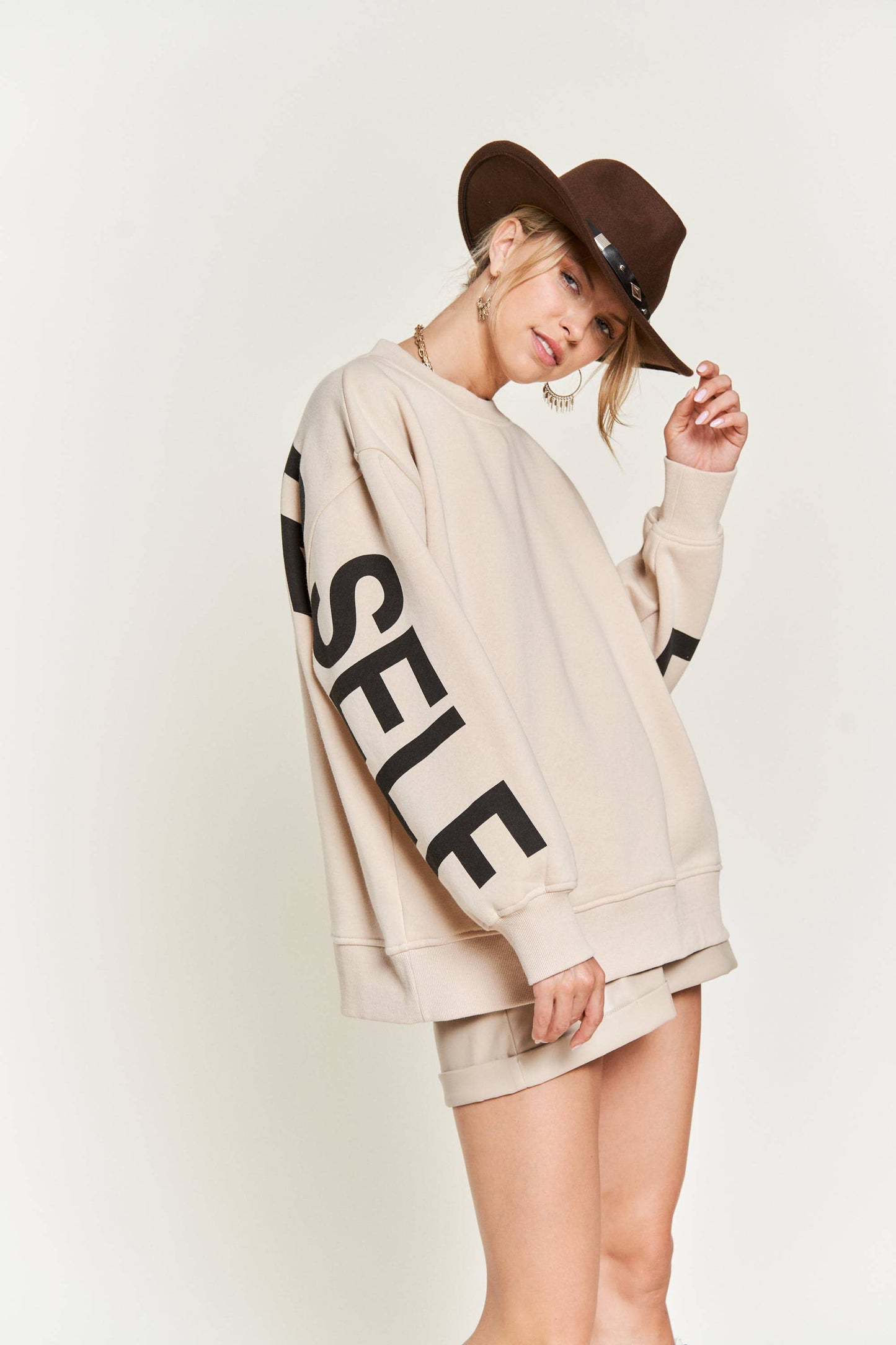 
                  
                    Be Yourself Love Yourself Printed Oversized Sweatshirt: BLACK / M
                  
                