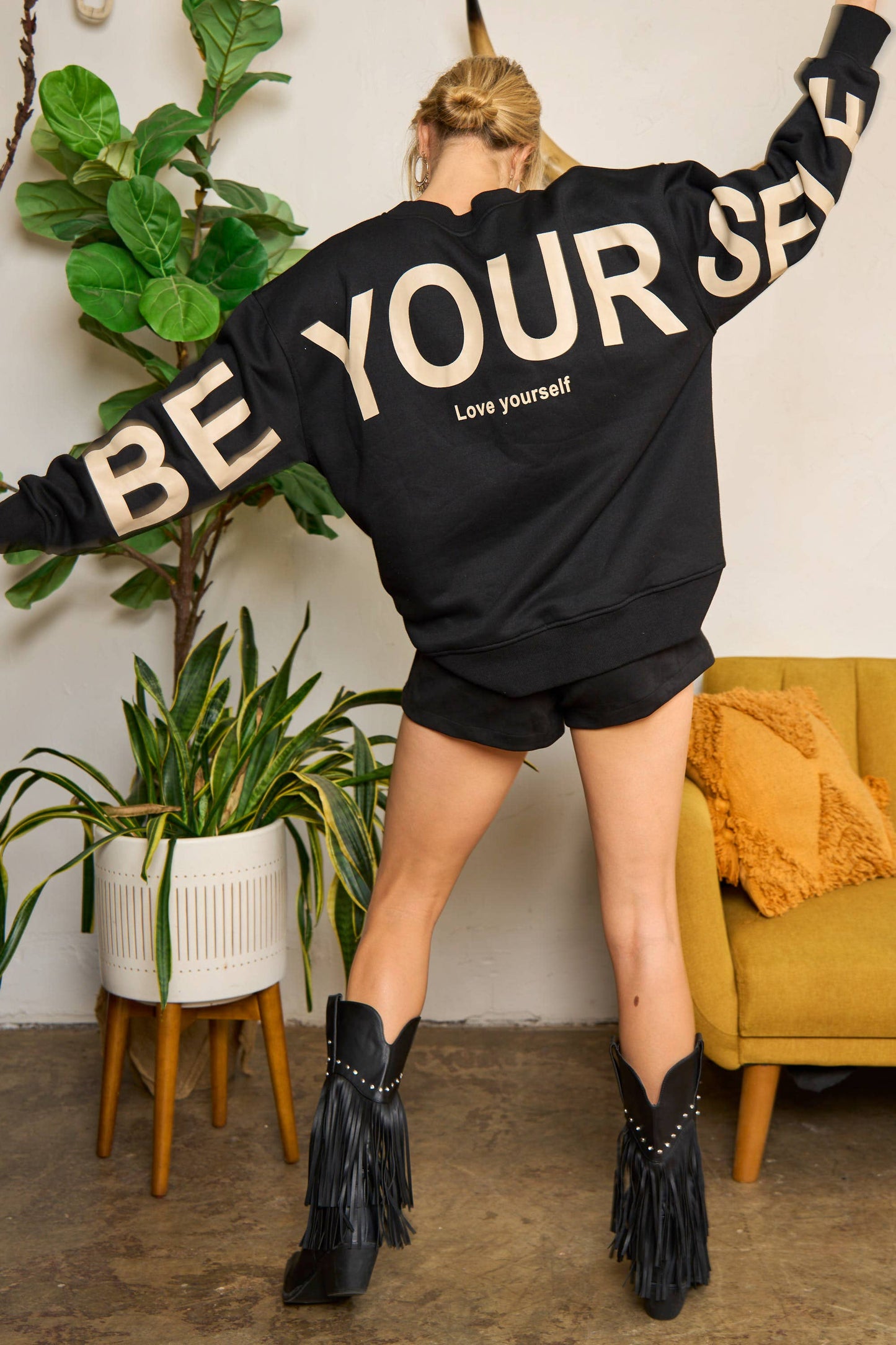 
                  
                    Be Yourself Love Yourself Printed Oversized Sweatshirt: BLACK / M
                  
                